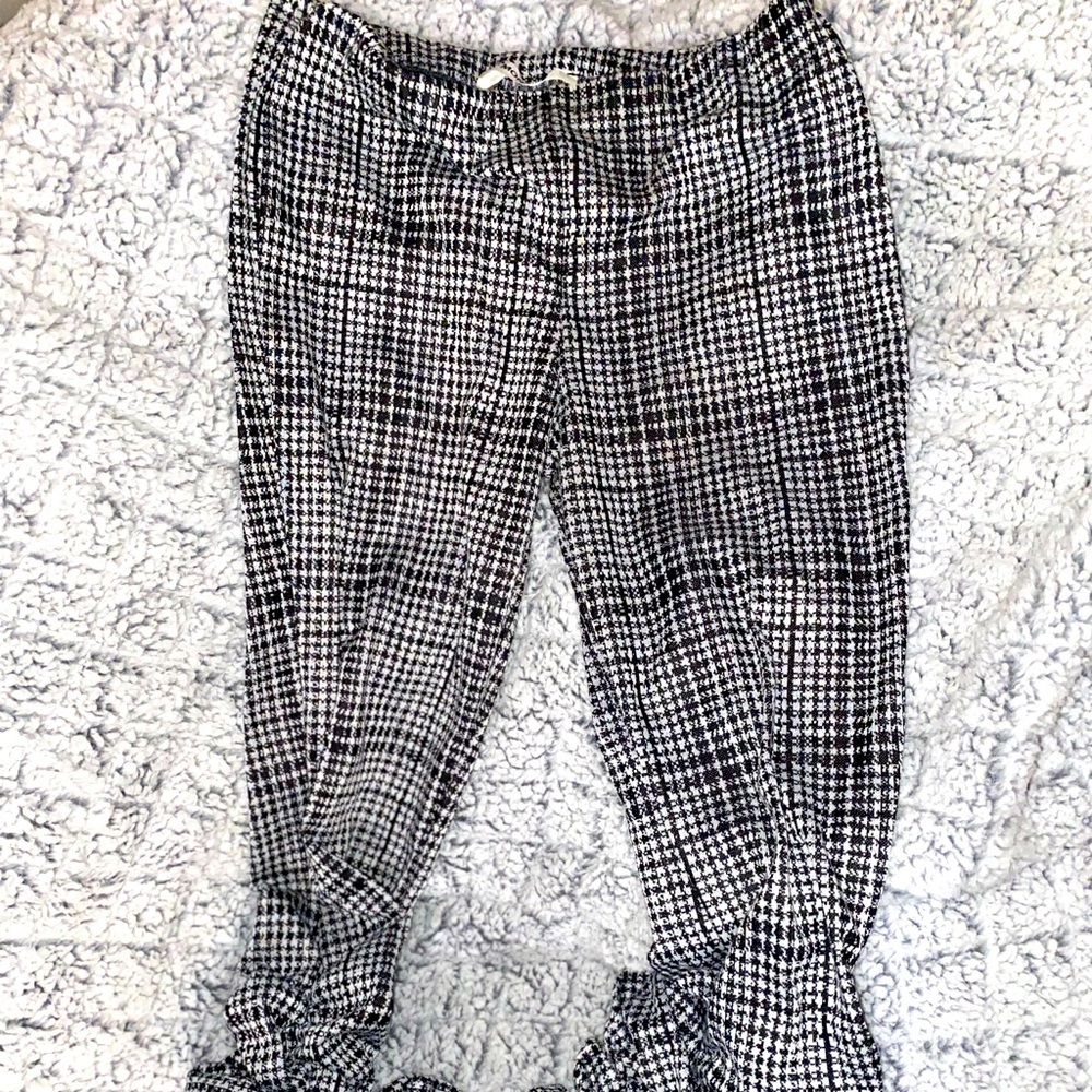 Low rise scrunch pants